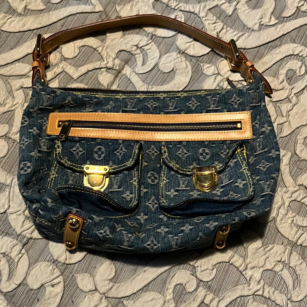 Louis Vuitton bag 🔥